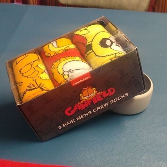 NWT Garfield Three pair Men's Crew Socks Size 10-13 - Picture 1 of 5